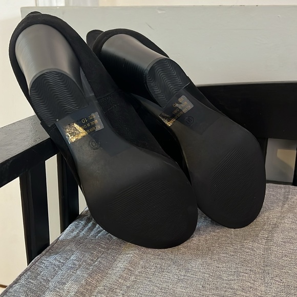NEW never worn Forever 21 black suede heeled Chelsea boot size 10 - Picture 4 of 6